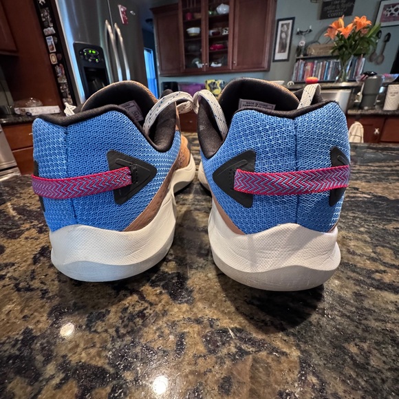 AVIA tennis shoe sz 10.5 - Picture 4 of 5